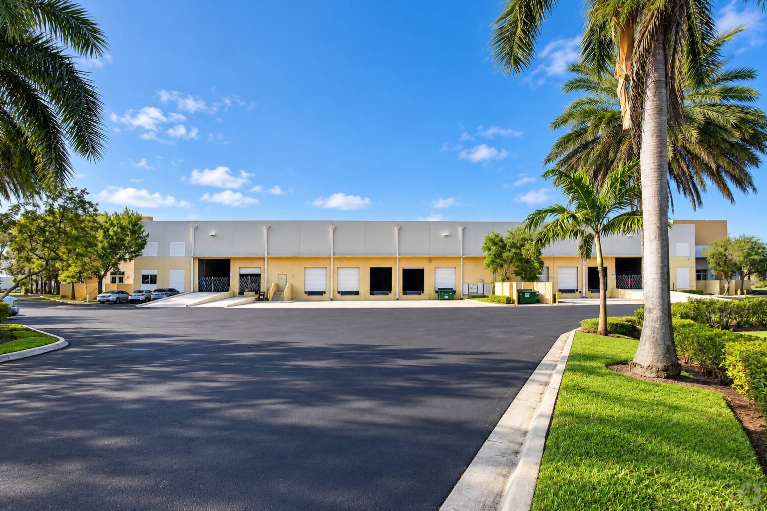 681 SW 16th Terrace, Pompano Beach, FL 33069, photo 2