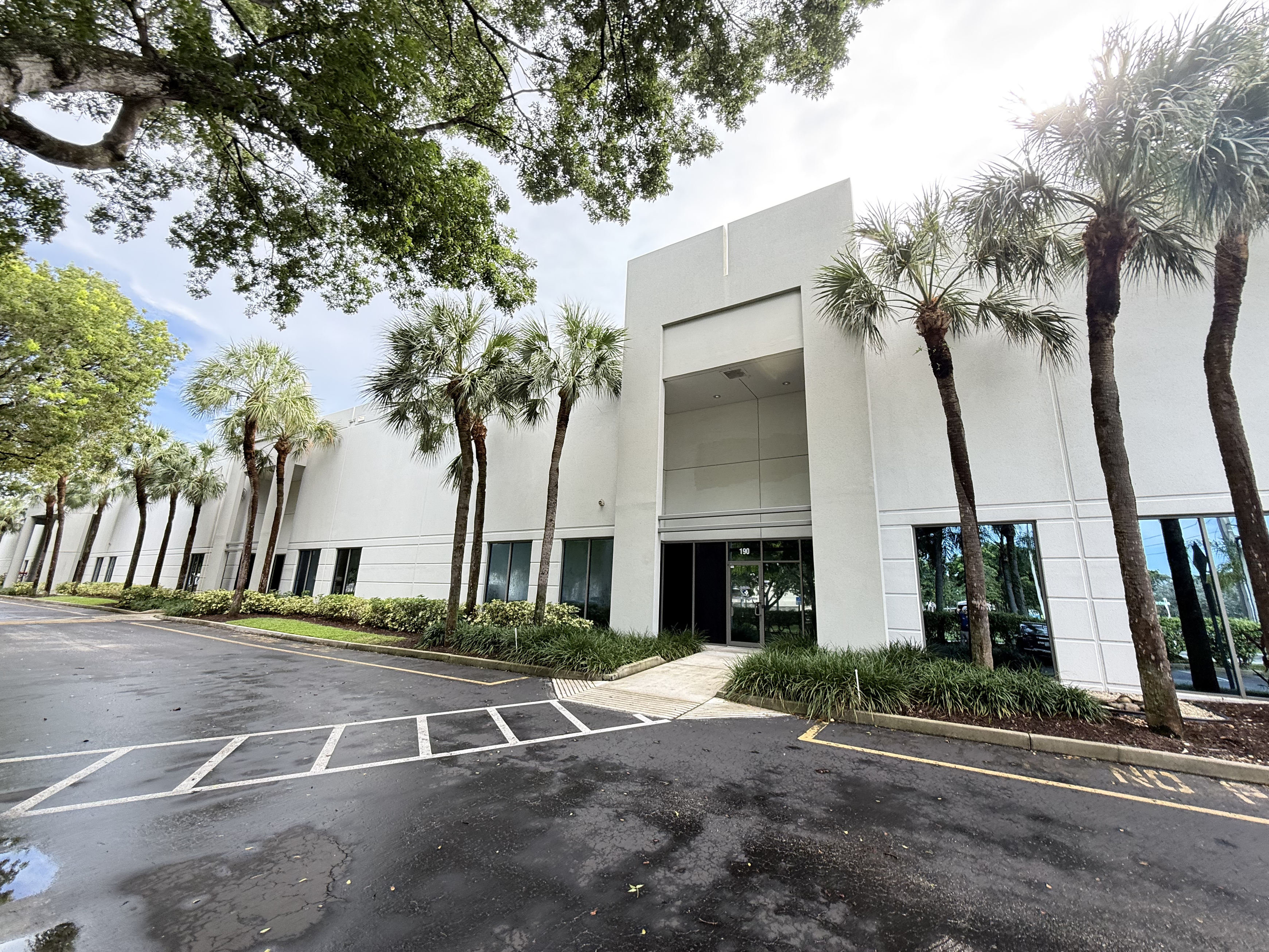 751 NW 33rd St, Pompano Beach, FL 33064