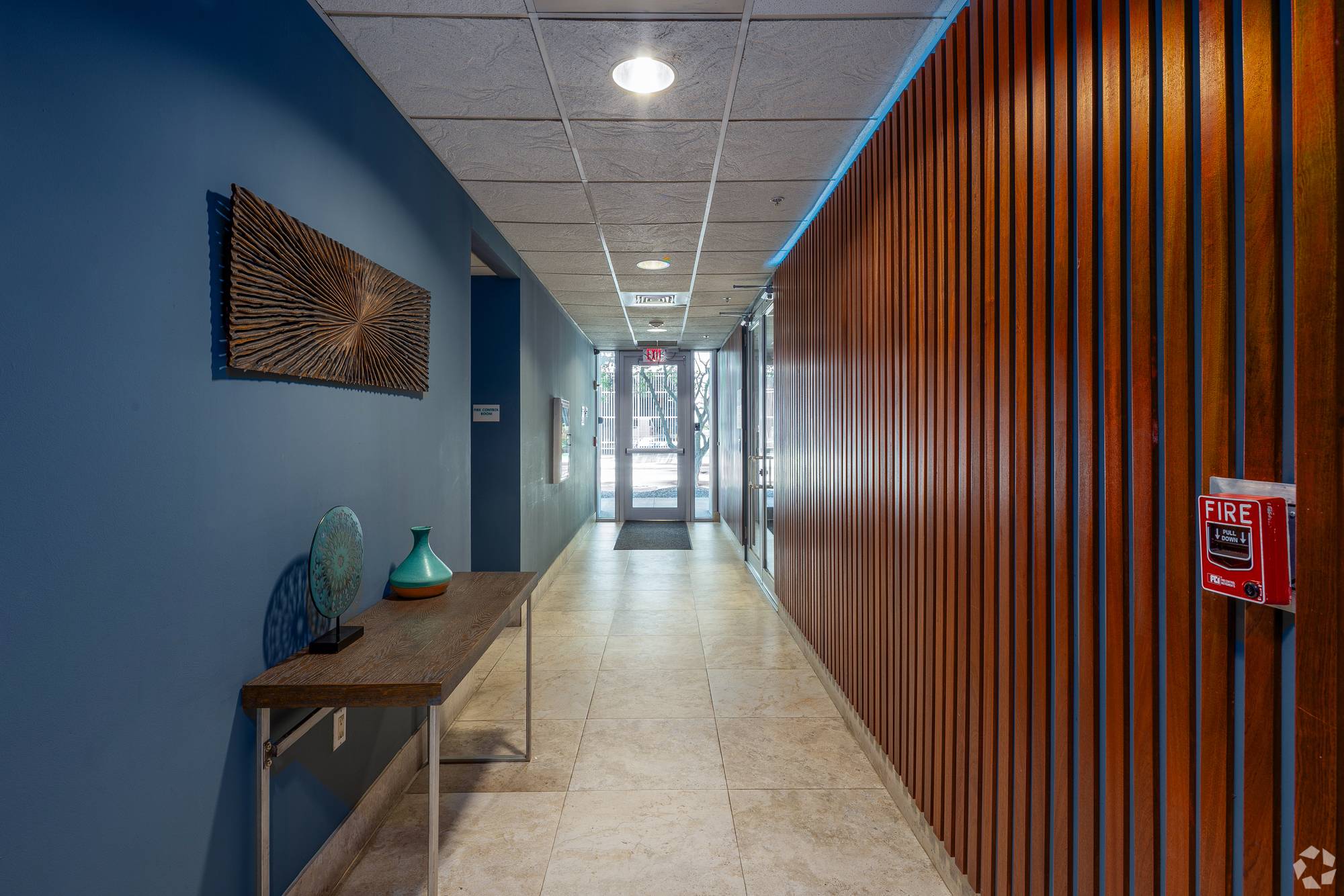 COURTHOUSE PLACE, photo 2