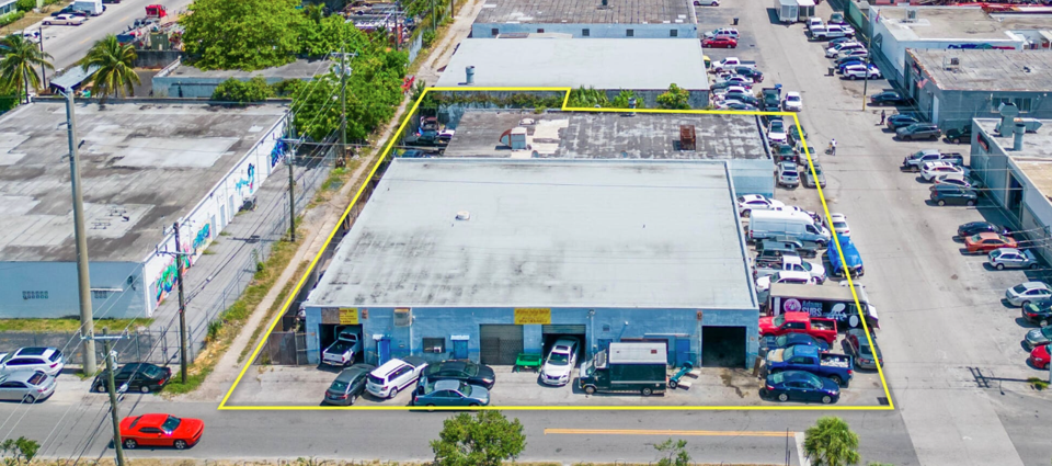 705 NW 8th Ave, photo 3