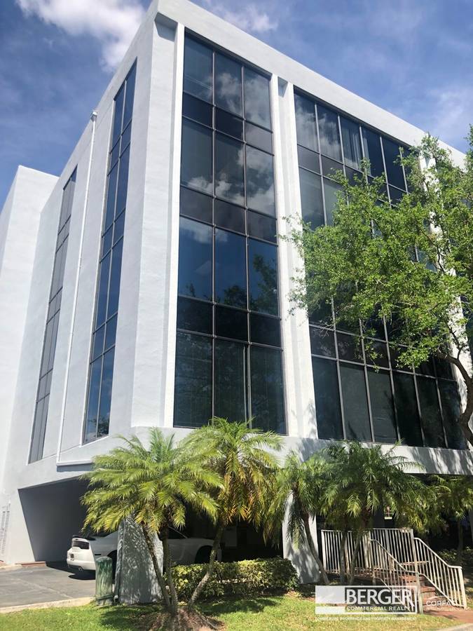 9600 W. Sample Road, photo 4