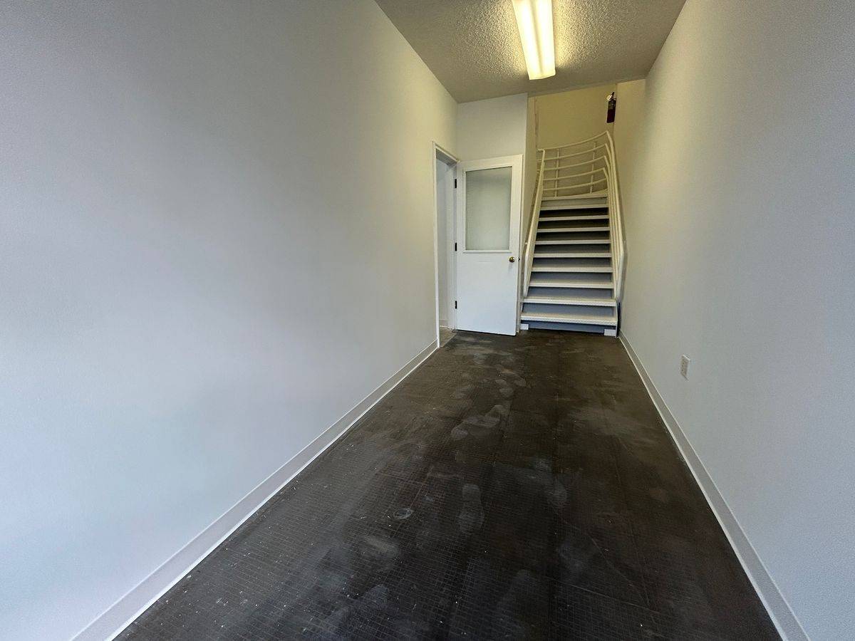 20149 NE 16th Pl, photo 6