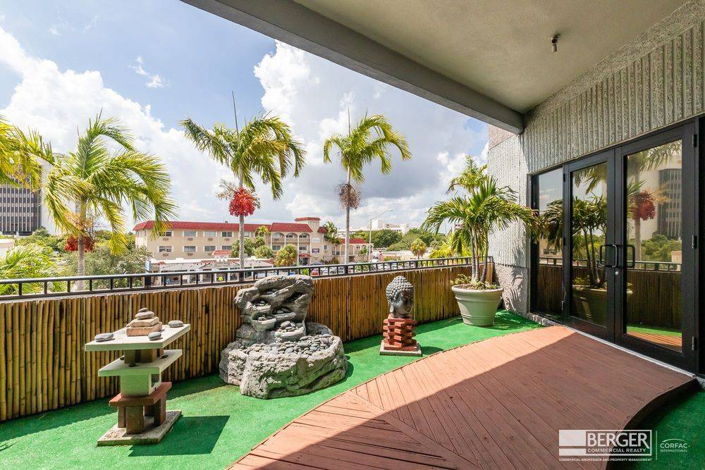 Saban Building, photo 6