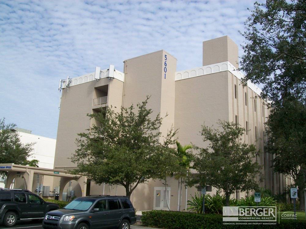 5601 N Dixie Hwy, photo 3