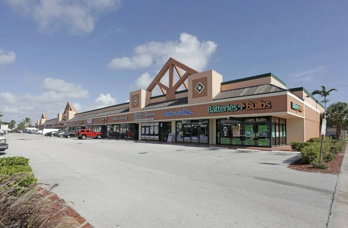 Jimmy John's Plaza, photo 4