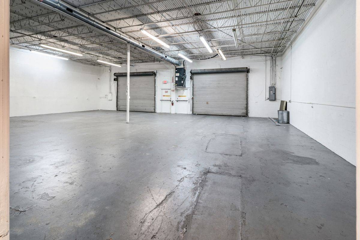 1239 NE 8th Ave, photo 18