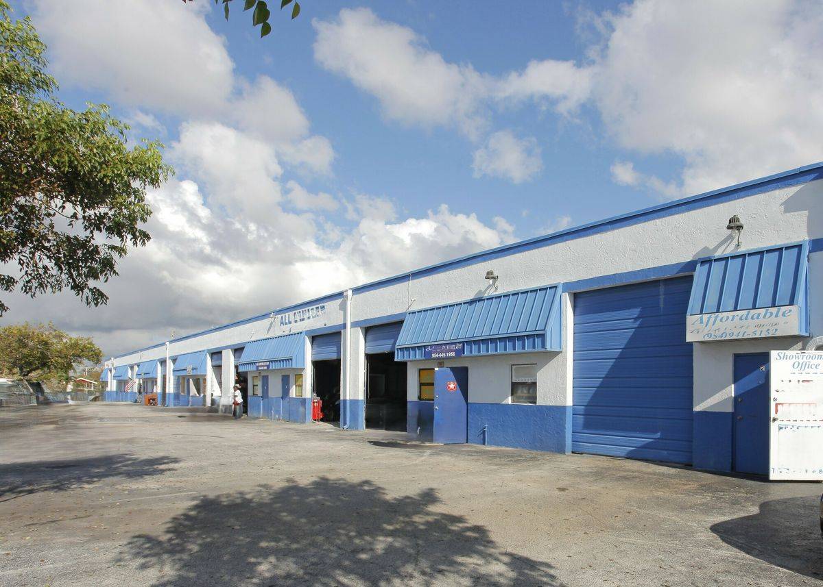 1241-1251 N Dixie Hwy, photo