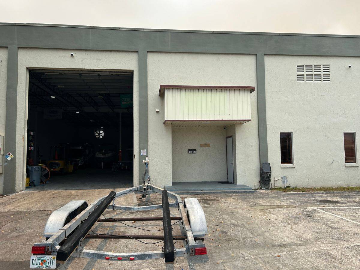 High Bay Warehouses, photo 17