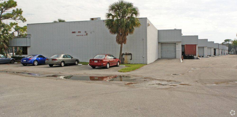Windolph Plaza, photo 13