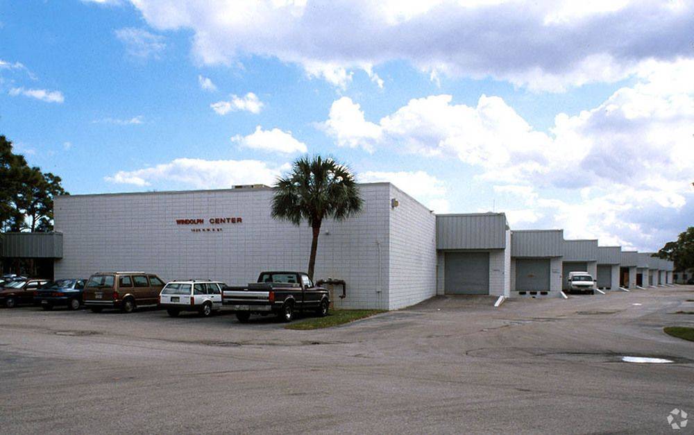 Windolph Plaza, photo 12