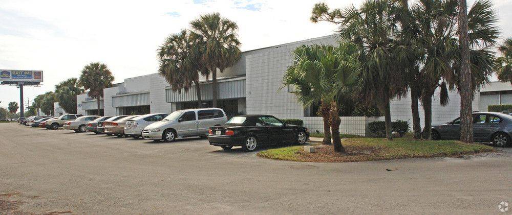Windolph Plaza, photo 14