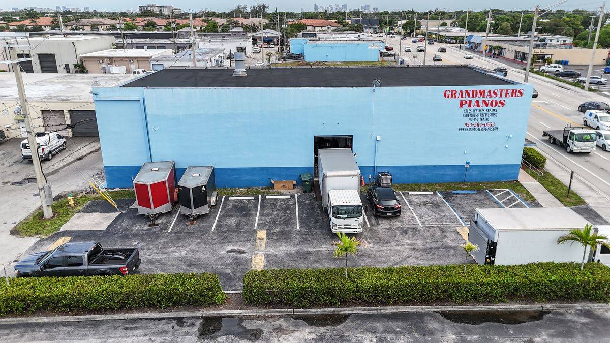 4378 N Dixie Hwy, photo 6