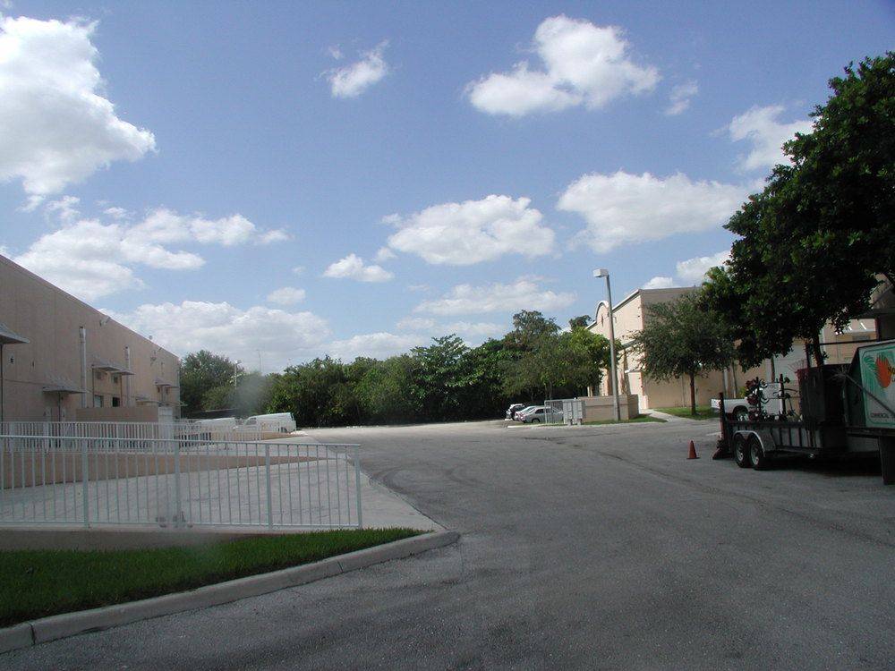 East Port Center, photo 2