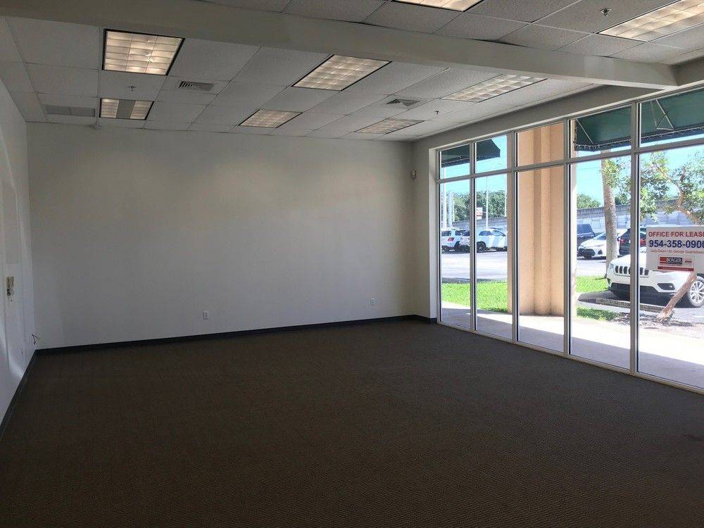 East Port Center, photo 15