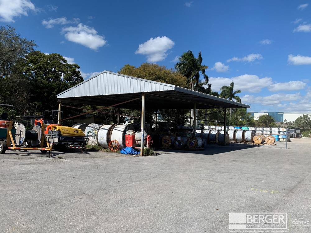 Seagis - Dania Beach, photo 4