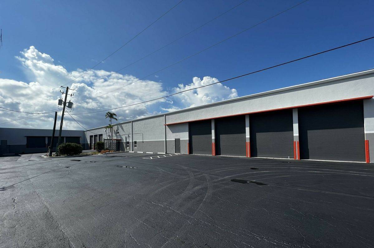 4120-4132 NW 10th Ave, photo