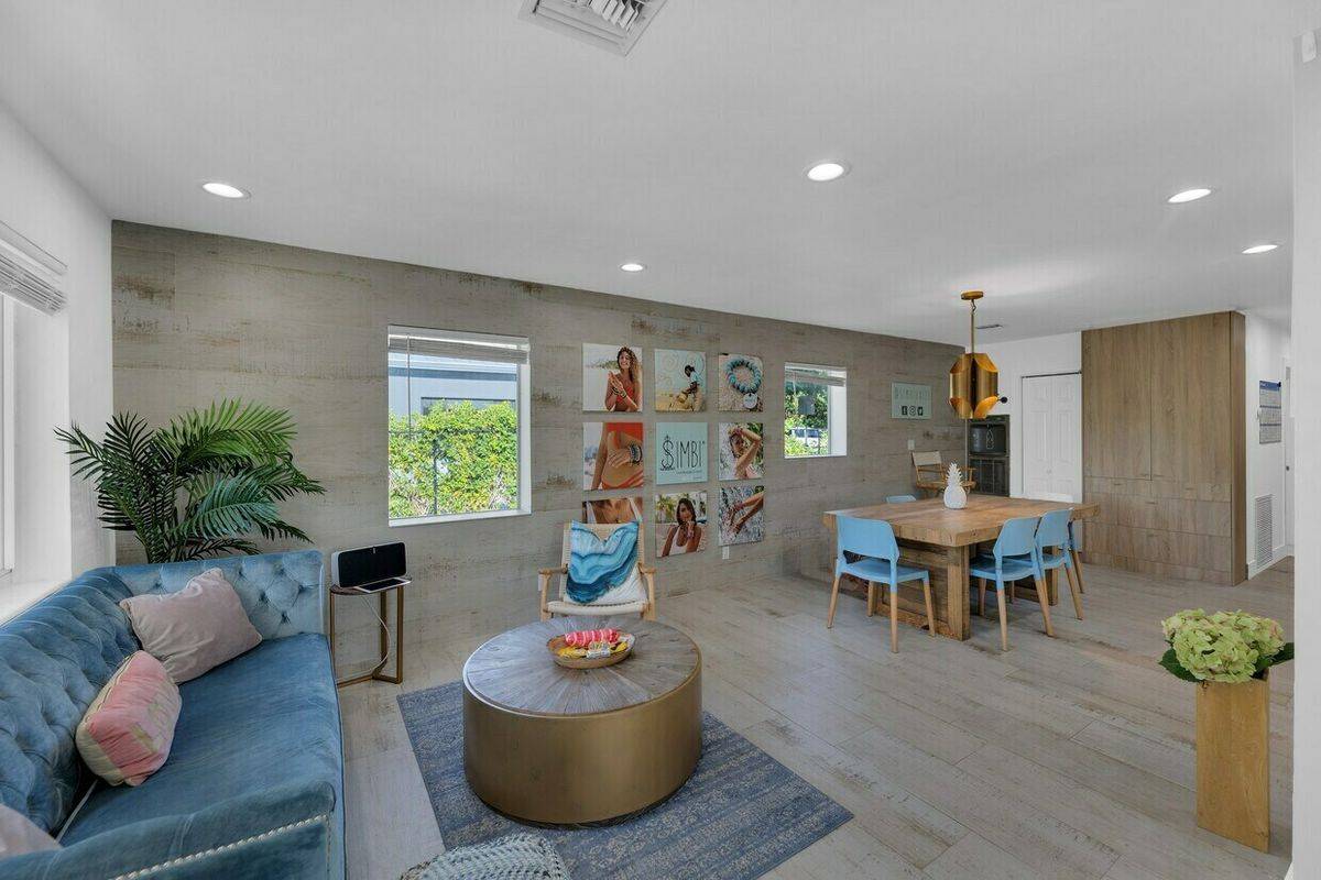 301 SE 20th Street, photo 3