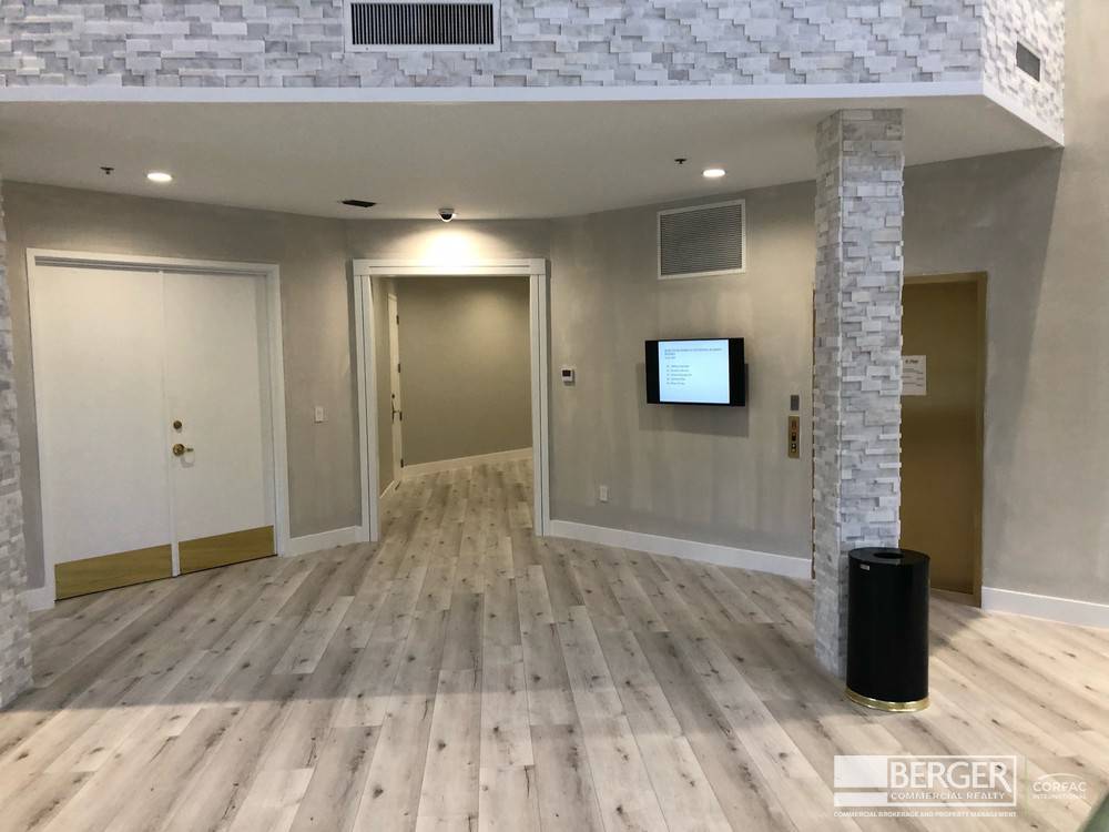 3020 N. Military Trail, photo 3