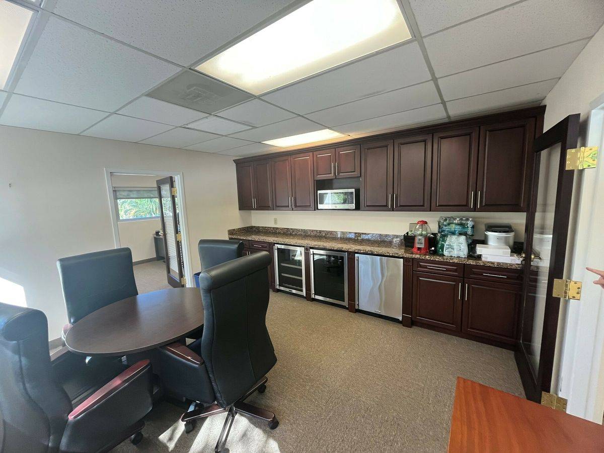 Office HQ Building for Sale, photo 6