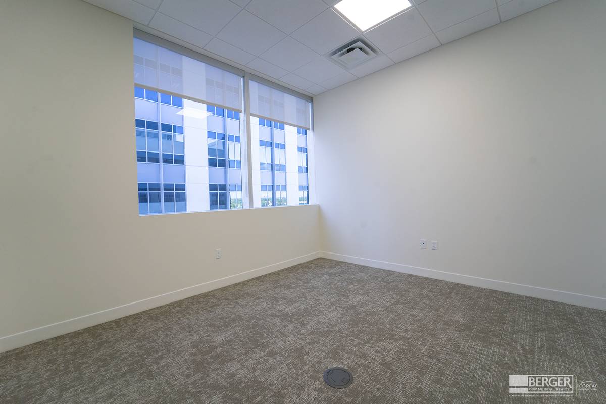 The 550 Building, photo 21