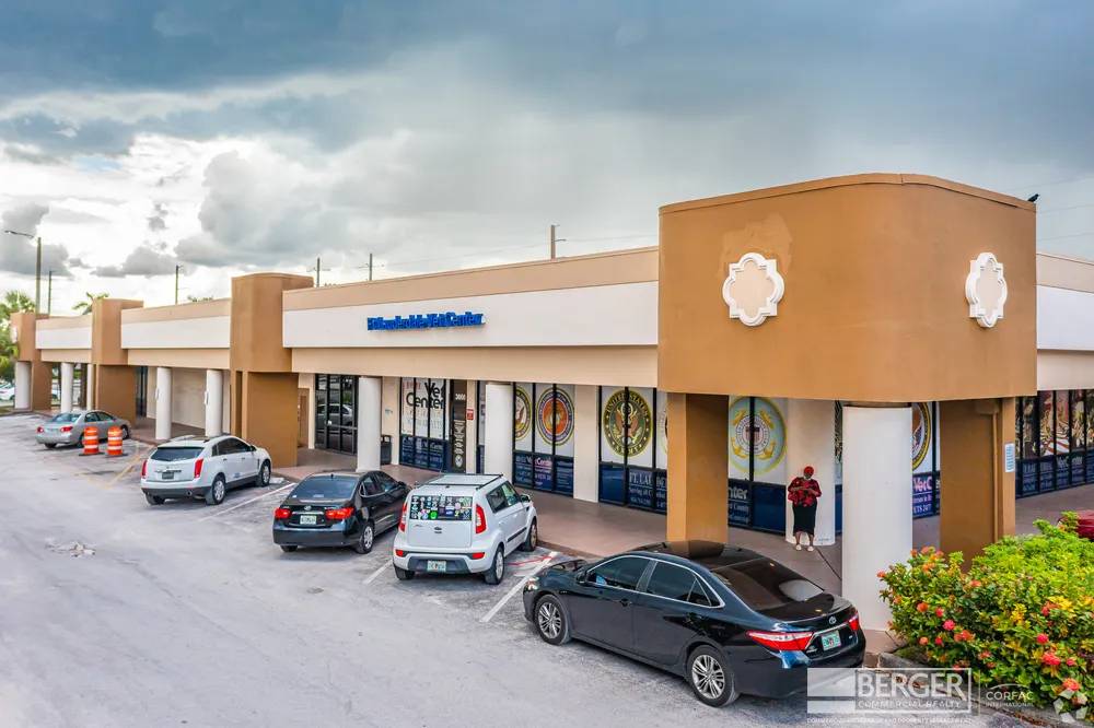 Lauderdale Marketplace, photo 3