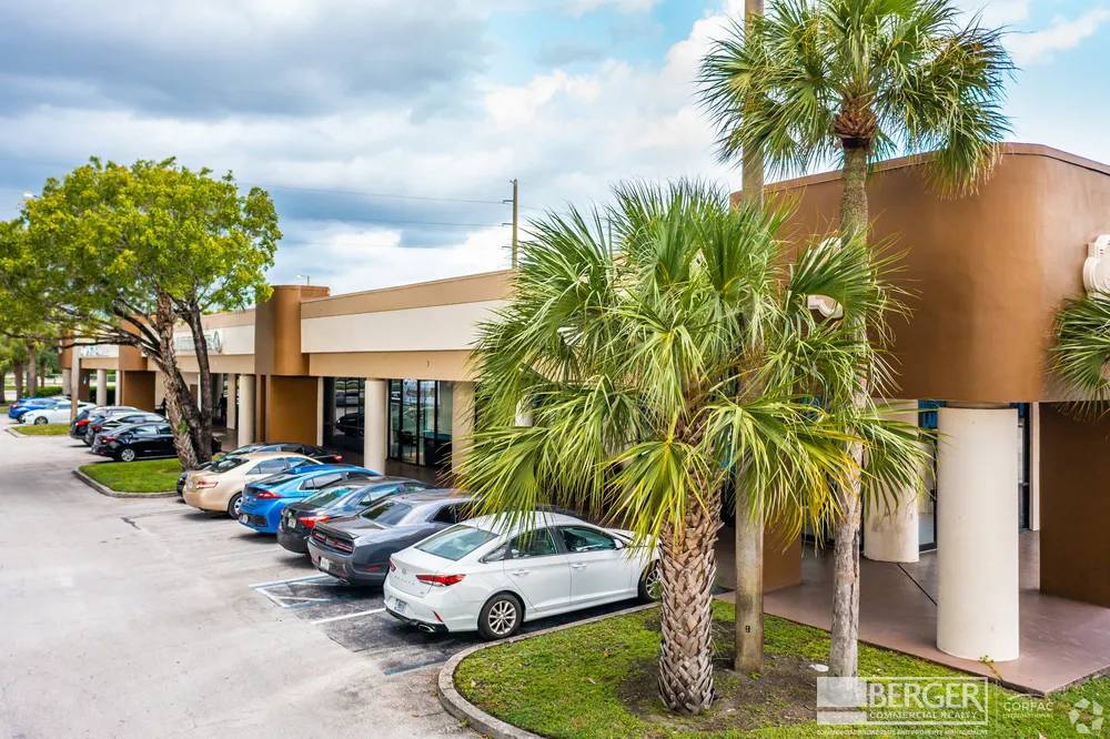 Lauderdale Marketplace, photo 5