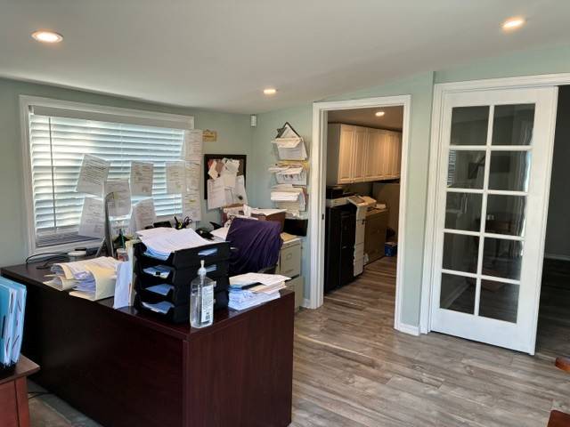 105 Ave of the Arts - Boutique Office, photo 3