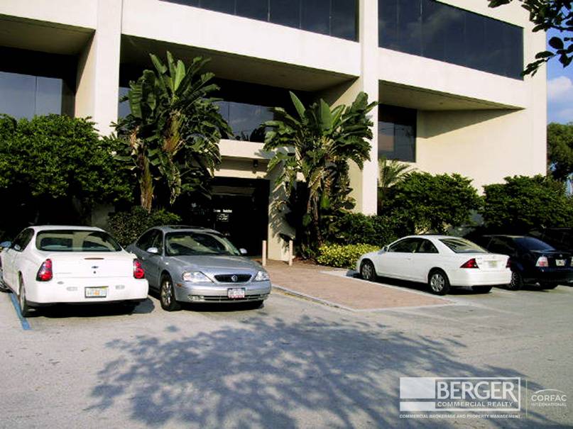 Sample Executive Center, photo 2
