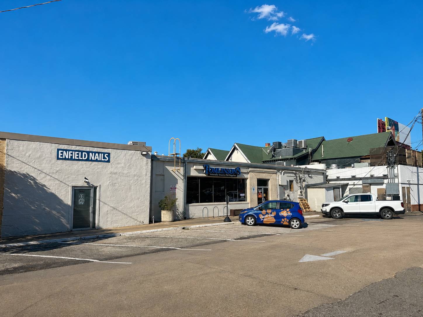 Enfield Center, photo 2