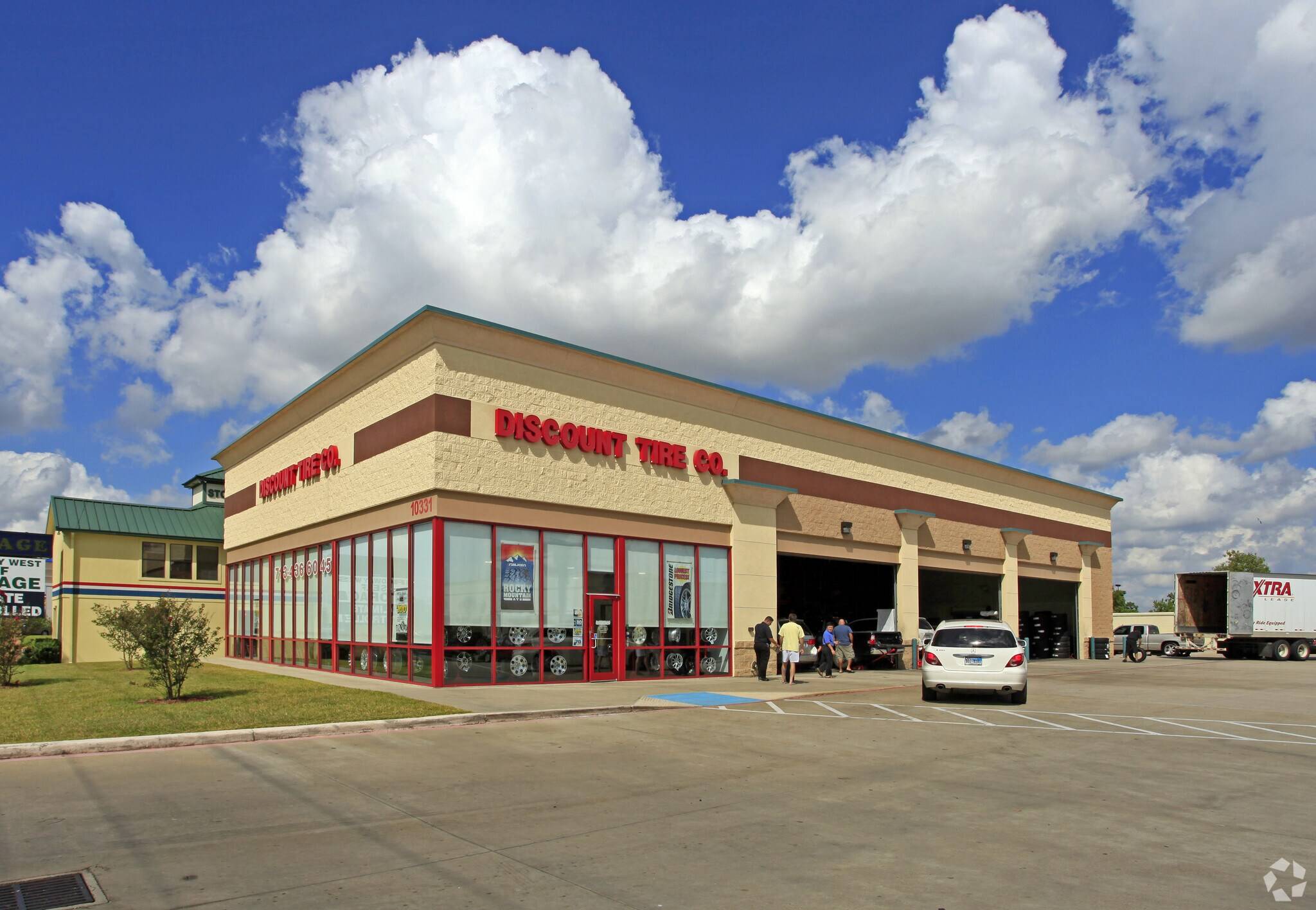 West Pearland Professional Center II, photo 2