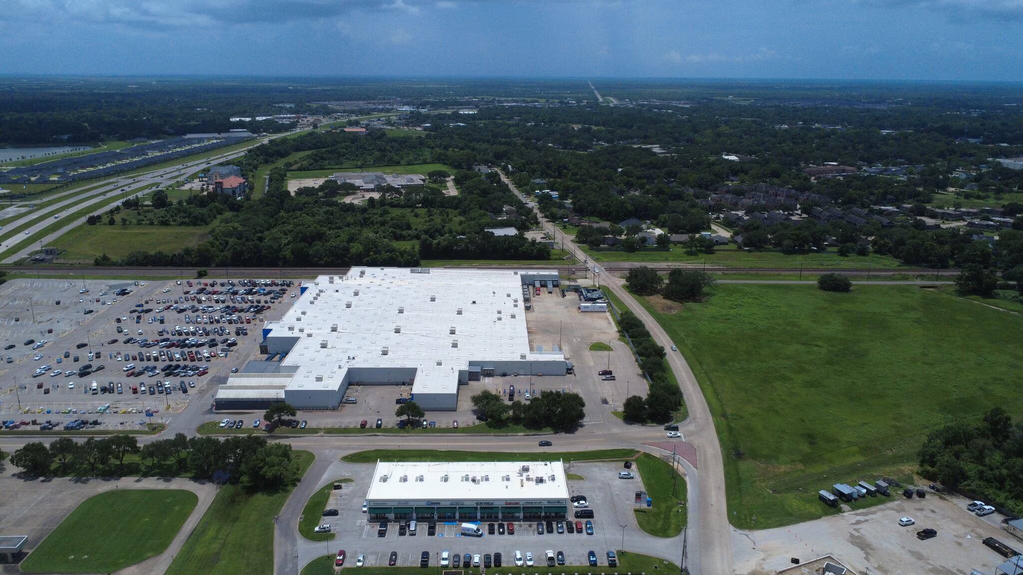 Alvin Shopping Center, photo 2