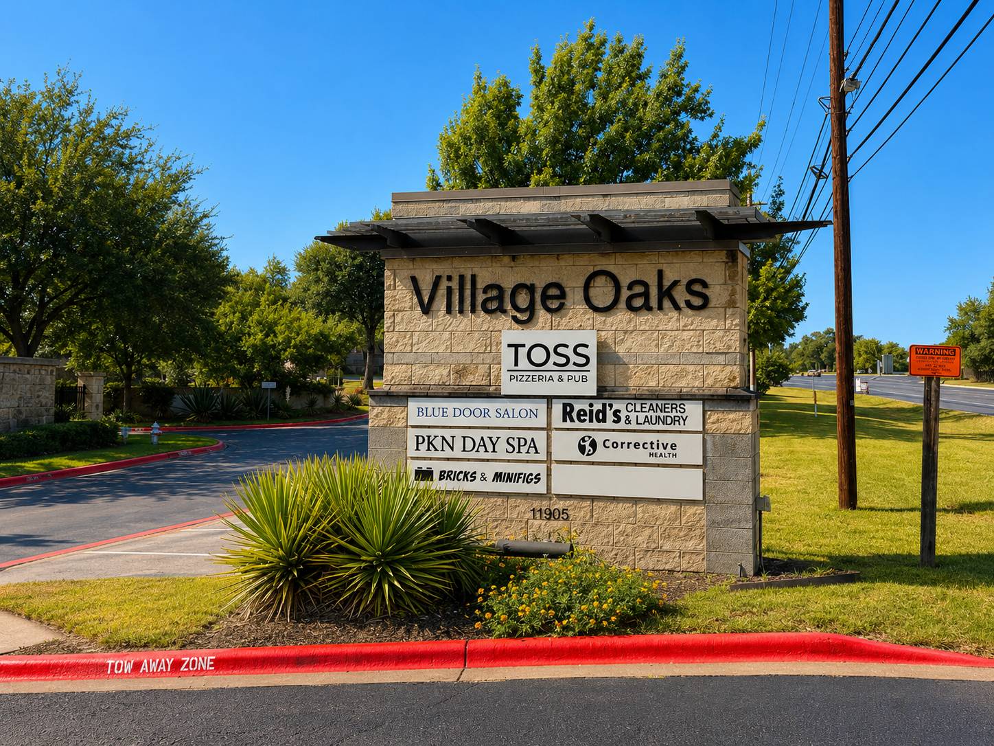 Village Oaks, photo 3