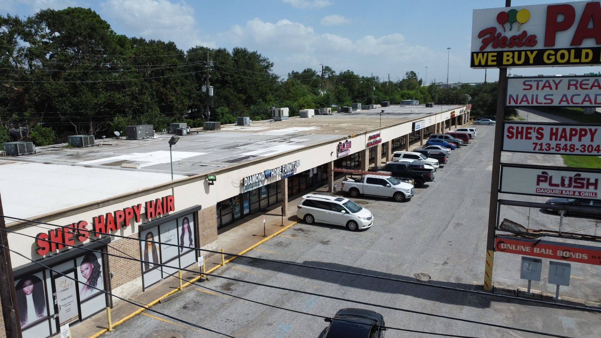 Greenspoint Shopping Center, photo 7