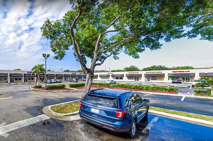 Davie Plaza, photo 7