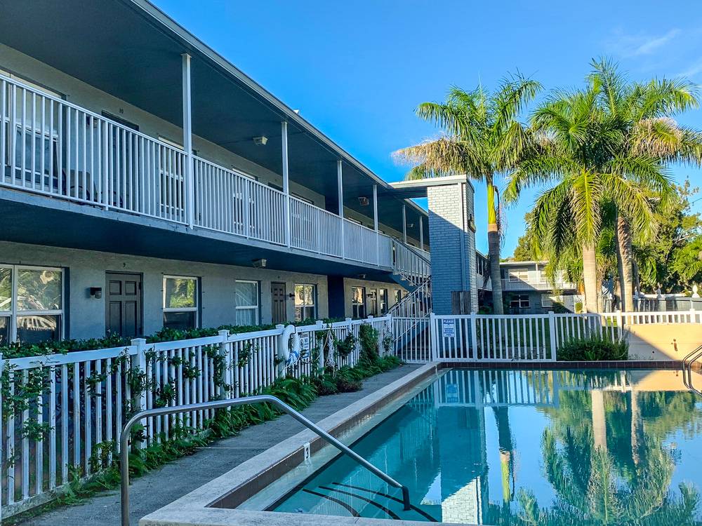 Royal Palm Apartments