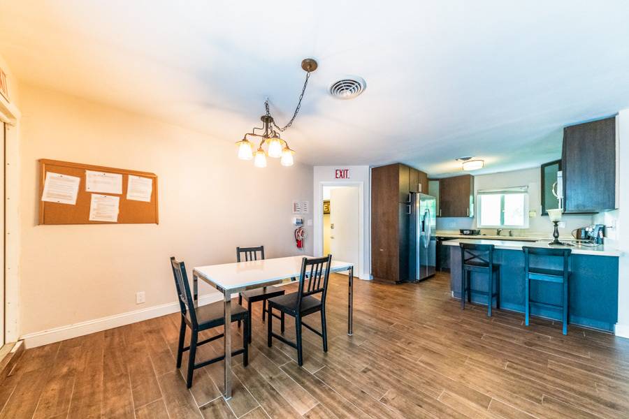 Bayside Manor , photo 13