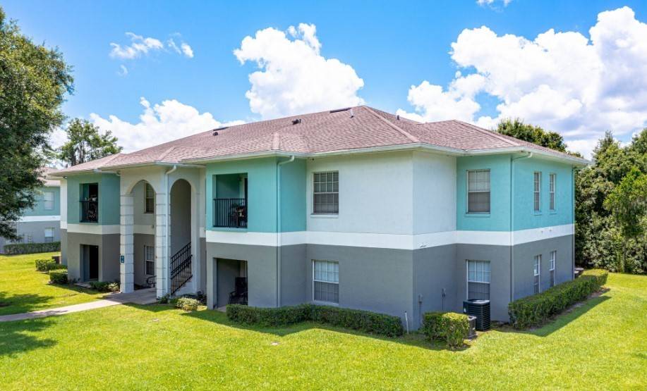 Waters Edge Apartments