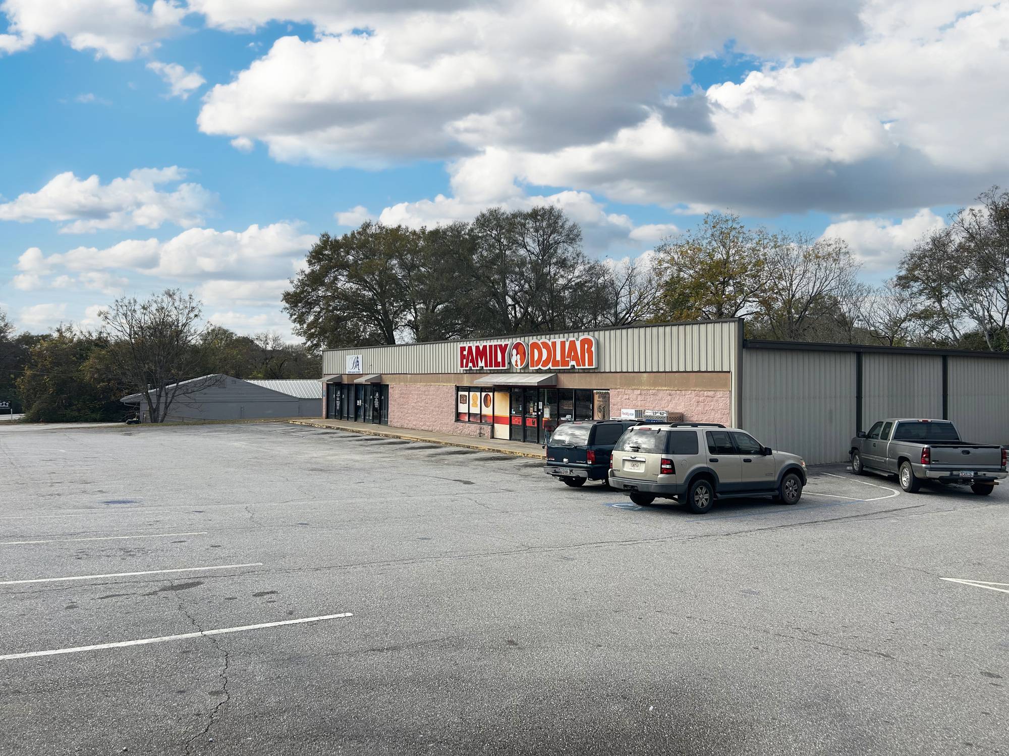 Family Dollar Strip, photo 4