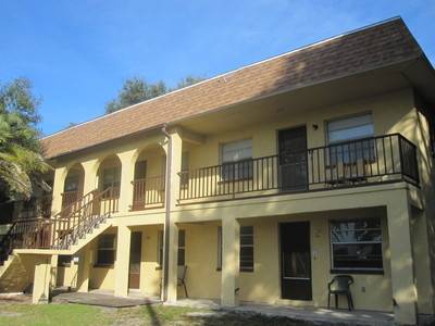 Lakeside Apartments