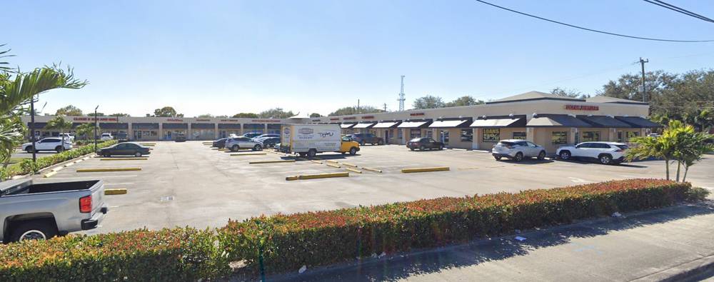 Davie Plaza, photo 5