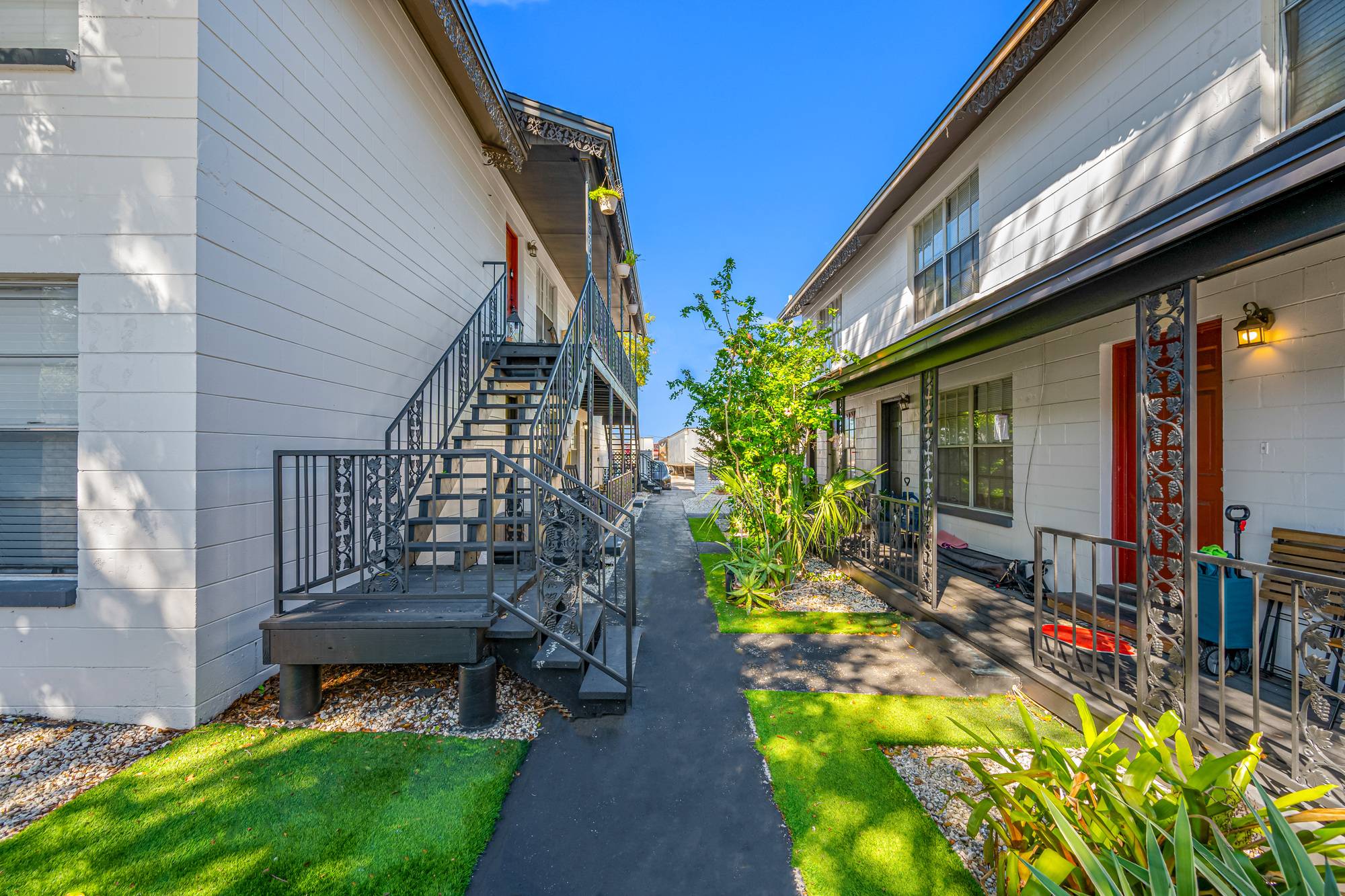 Branch Ave Flats, photo 4