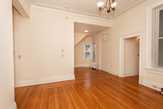 101 East Corry, photo 23
