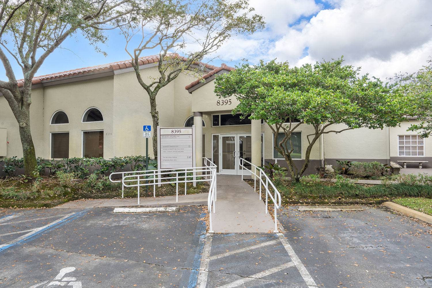 Sunrise Medical Center, photo 18
