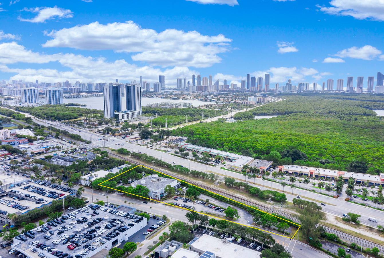 North Miami Beach Financial Center