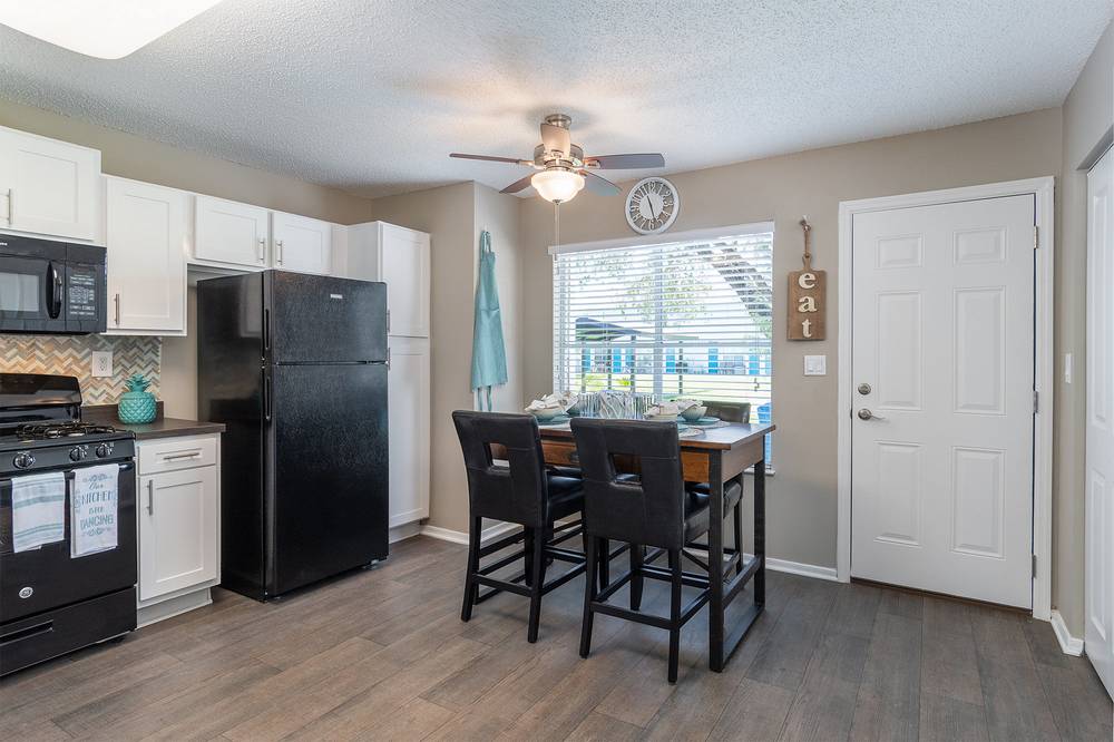 Waterleaf Townhomes & Apartments, photo 21