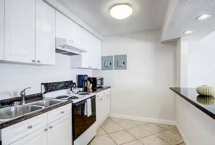 4204 N Ocean Dr, photo 10