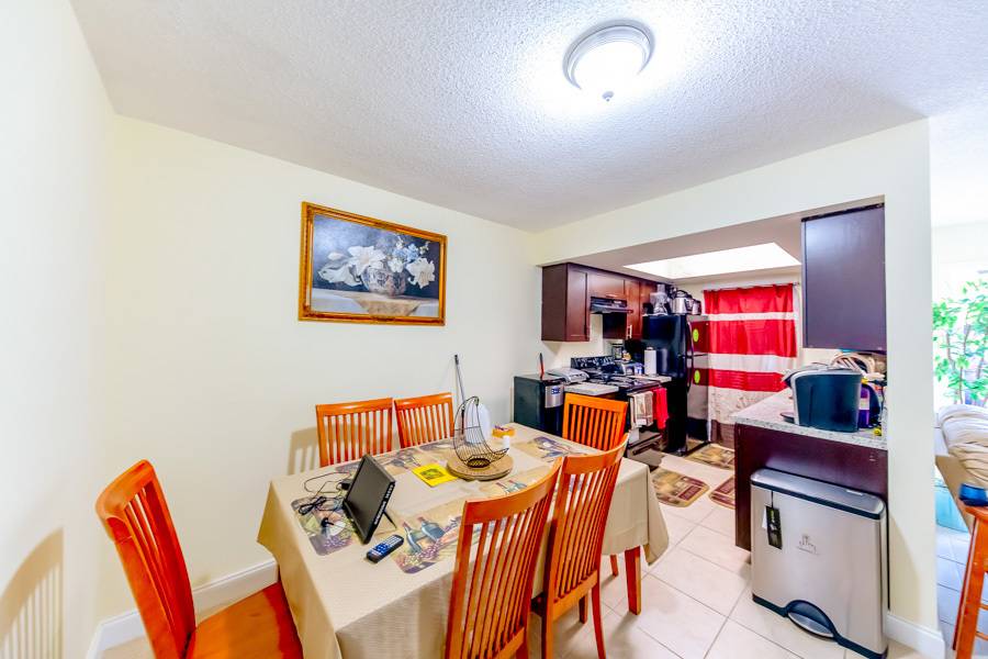 Pinecrest Pointe, photo 17