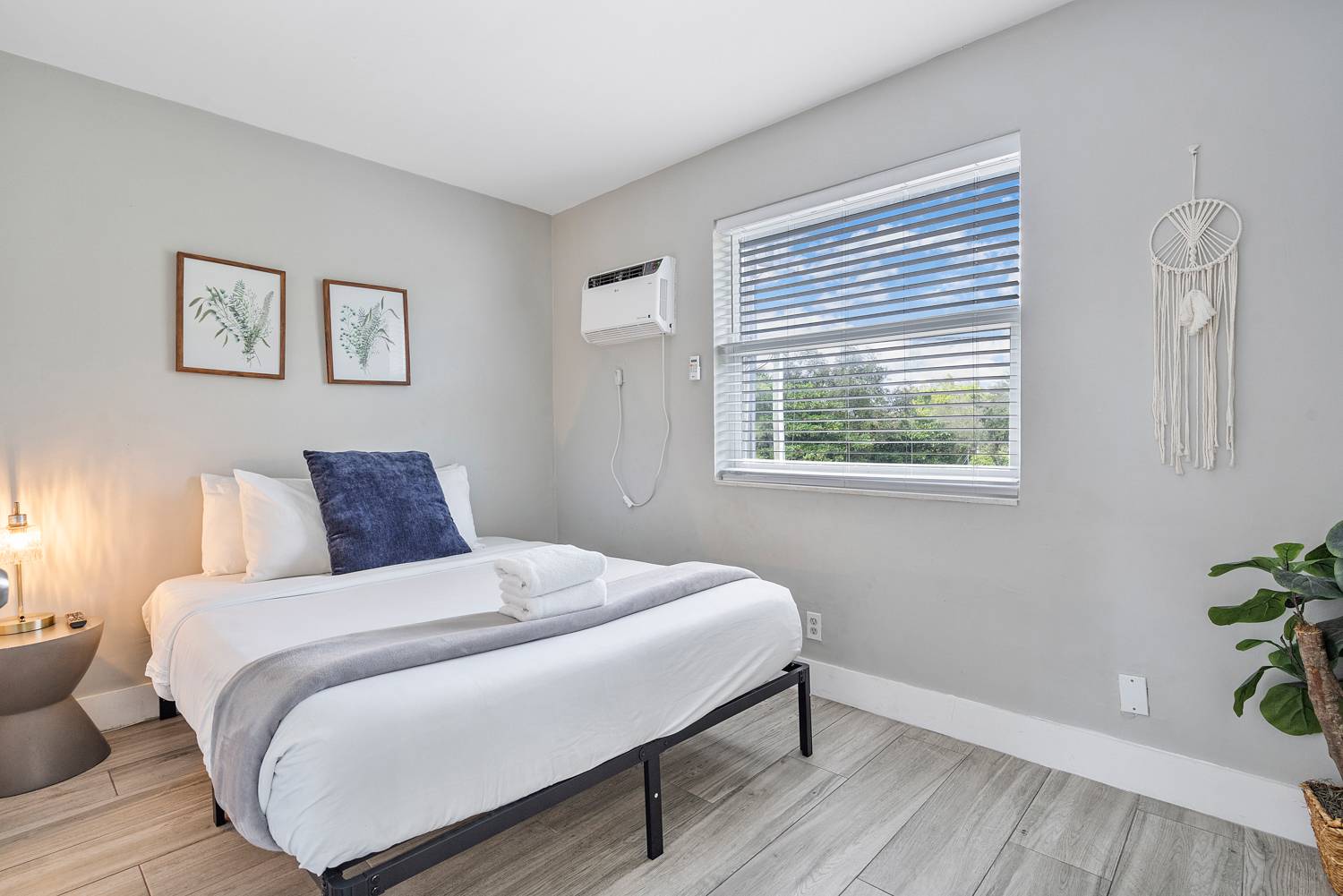 Rustic Manor Apartments, photo 43