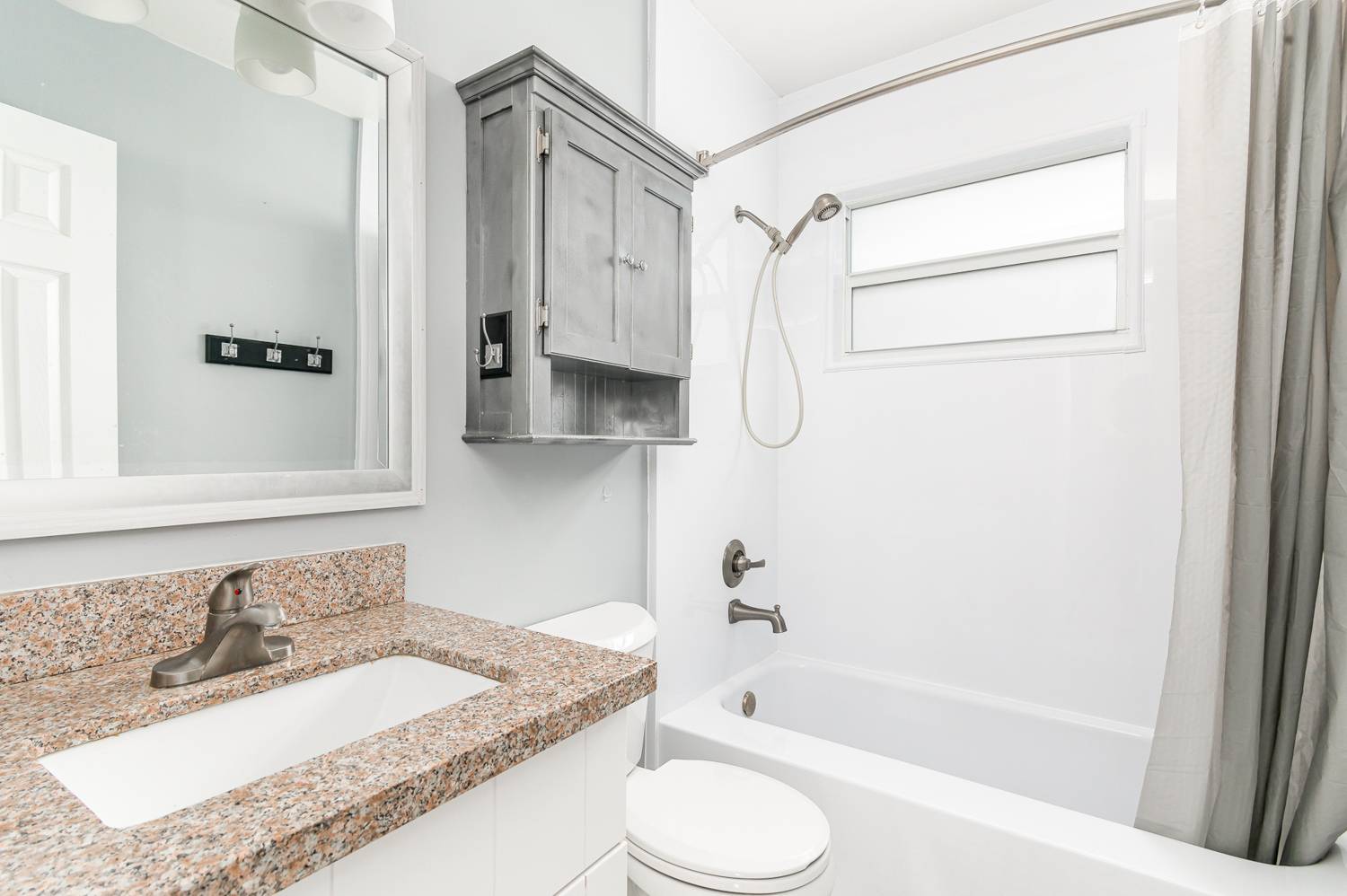Oakland Manor Apartments, photo 18