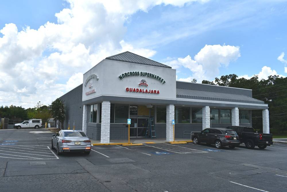 Dark Walgreens-Redevelopment Opportunity, photo 2